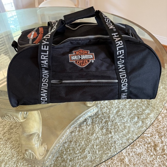 Harley Davidson Vintage Logo Sport Duffle Gym Bag Travel Carry-on Canvas - Picture 1 of 11
